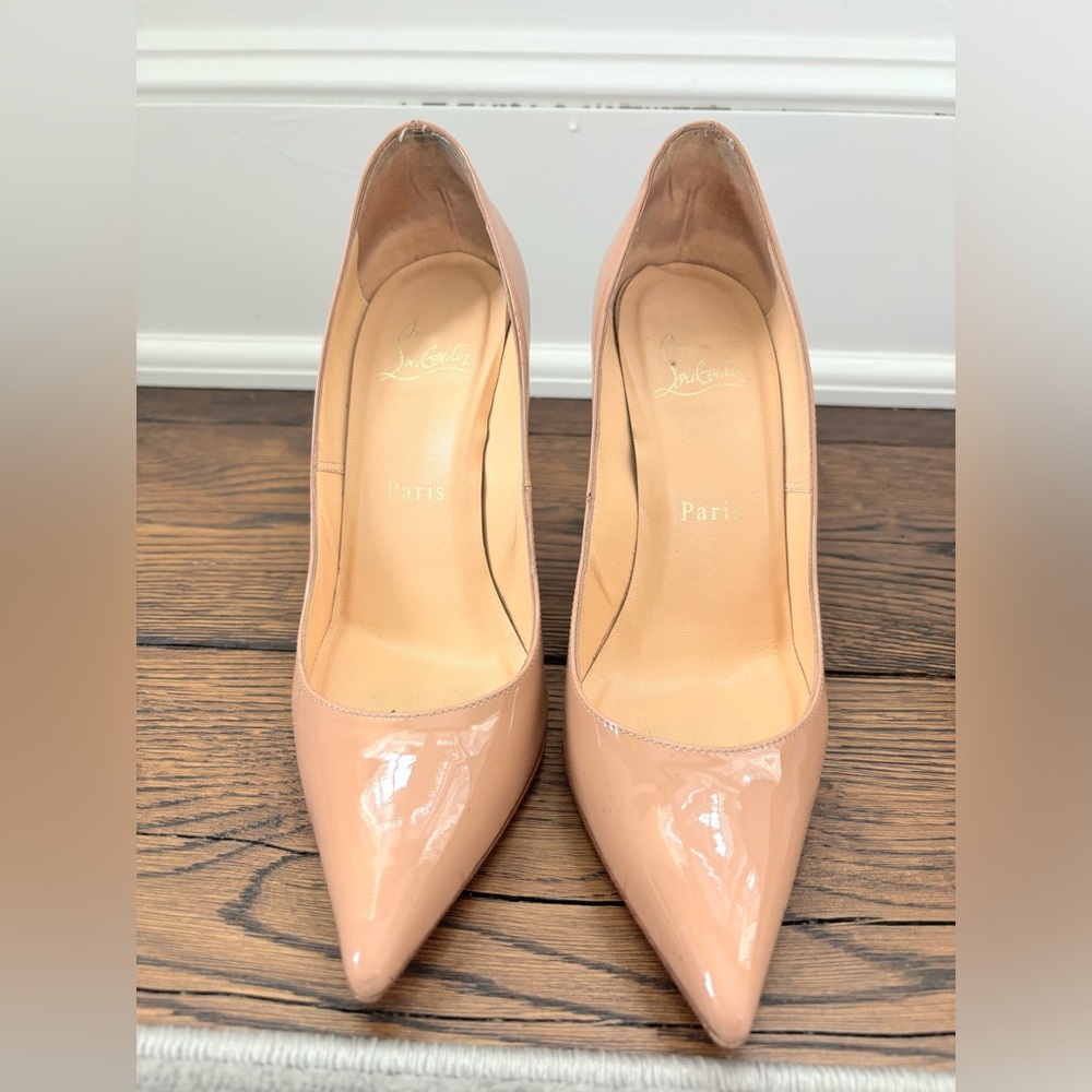 AUTHENTIC CHRISTIAN LOUBOUTIN NUDE DÉCOLLETÉ HEELS IN 36.5/6.5US